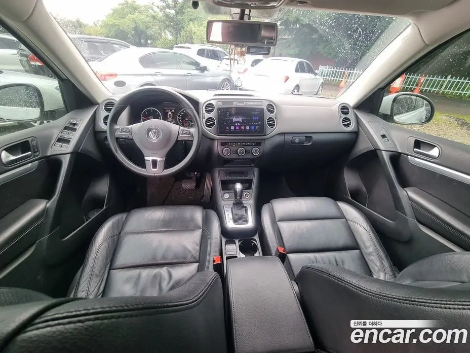 Volkswagen Tiguan 2016 2.0 автомат (гидро), фото 10