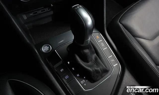 Volkswagen Tiguan 2018 2.0 автомат (гидро), миниатюра 9 Volkswagen Tiguan 2018 2.0 автомат (гидро), миниатюра 9