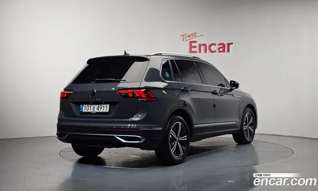 Volkswagen Tiguan 2021 2.0 автомат (гидро), миниатюра 2