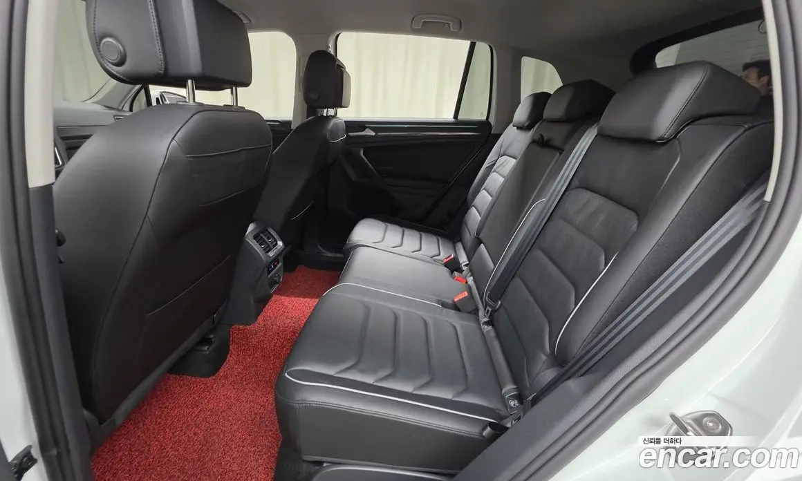Volkswagen Tiguan 2023 2.0 автомат (гидро), фото 17 Volkswagen Tiguan 2023 2.0 автомат (гидро), фото 17