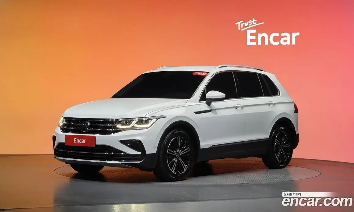 Volkswagen Tiguan 2023 2.0 автомат (гидро), фото 30 Volkswagen Tiguan 2023 2.0 автомат (гидро), фото 30