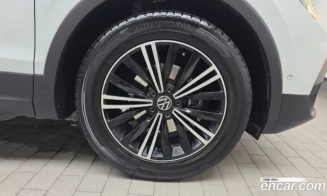 Volkswagen Tiguan 2023 2.0 автомат (гидро), миниатюра 6 Volkswagen Tiguan 2023 2.0 автомат (гидро), миниатюра 6