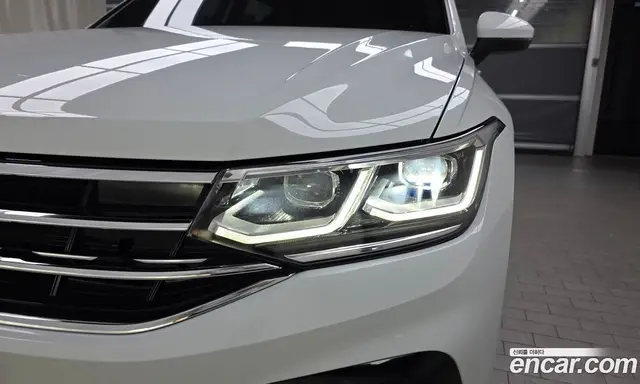 Volkswagen Tiguan 2023 2.0 автомат (гидро), миниатюра 7 Volkswagen Tiguan 2023 2.0 автомат (гидро), миниатюра 7