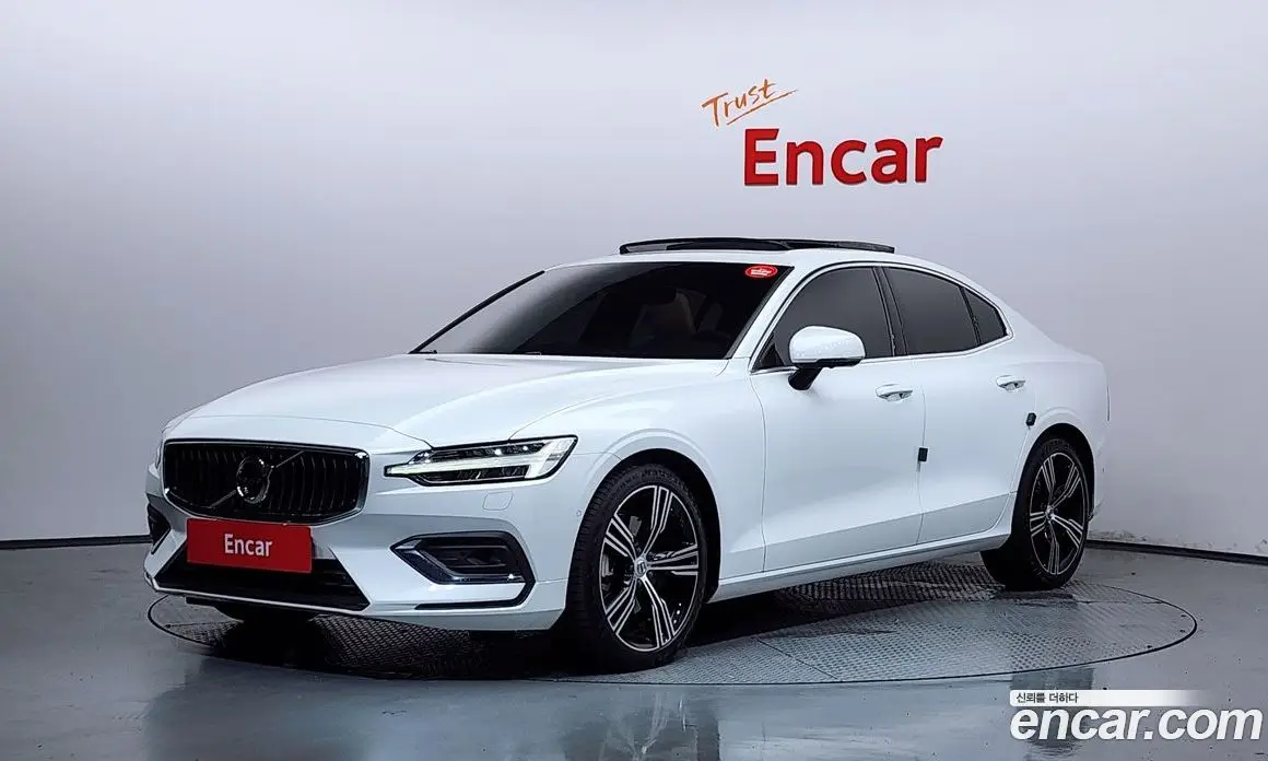 Volvo S60 2021 2.0 автомат (гидро), фото 1 Volvo S60 2021 2.0 автомат (гидро), фото 1