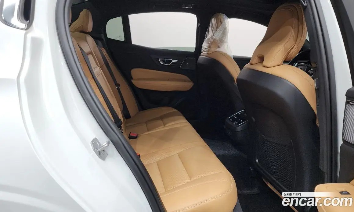 Volvo S60 2021 2.0 автомат (гидро), фото 26 Volvo S60 2021 2.0 автомат (гидро), фото 26