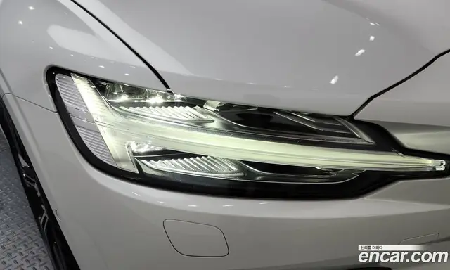 Volvo S60 2021 2.0 автомат (гидро), миниатюра 8 Volvo S60 2021 2.0 автомат (гидро), миниатюра 8