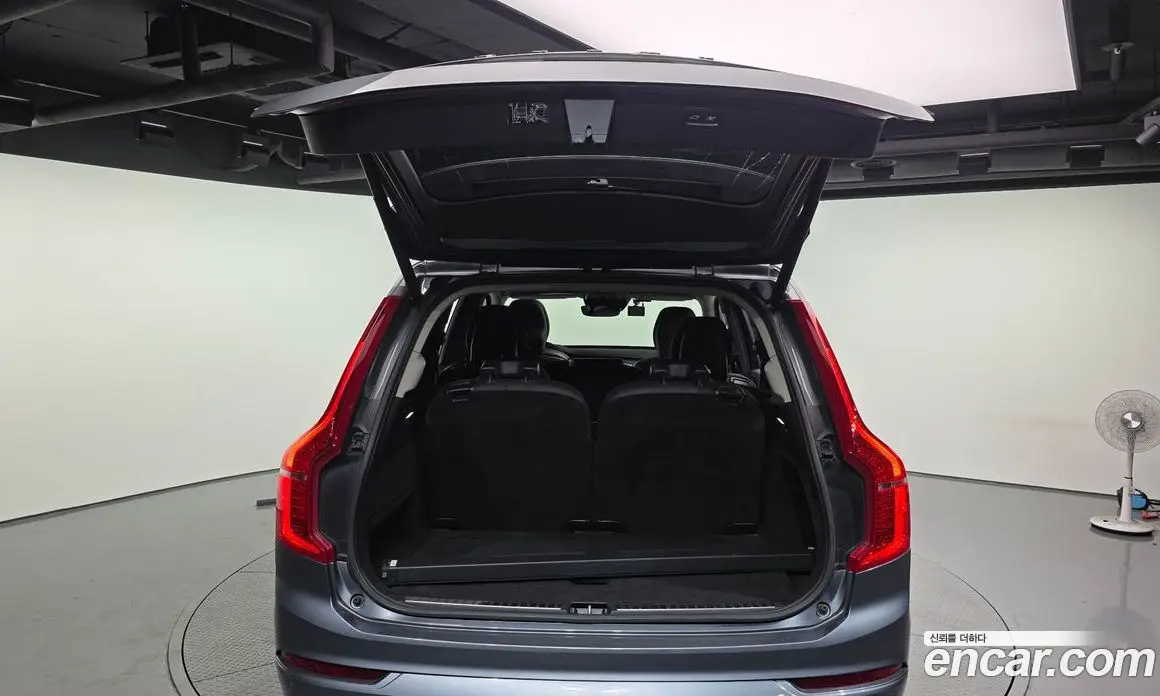 Volvo XC90 2018 2.0 автомат (гидро), фото 20 Volvo XC90 2018 2.0 автомат (гидро), фото 20