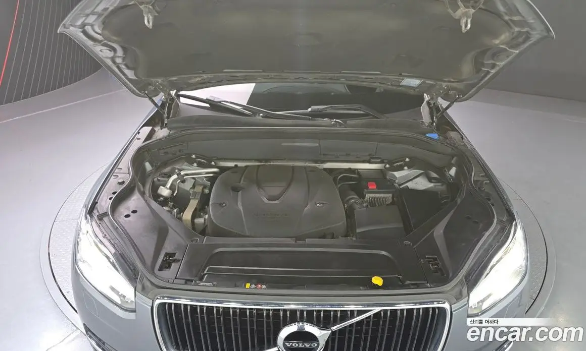 Volvo XC90 2018 2.0 автомат (гидро), фото 6 Volvo XC90 2018 2.0 автомат (гидро), фото 6