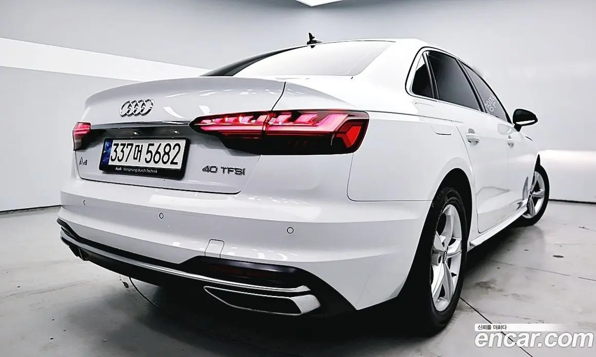 Audi A4 2021 2.0 автомат (гидро), фото 10 Audi A4 2021 2.0 автомат (гидро), фото 10