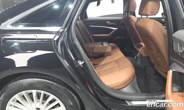 Audi A6 2019 2.0 автомат (гидро), миниатюра 12