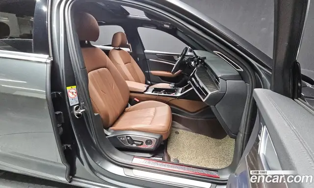 Audi A6 2020 2.0 автомат (гидро), миниатюра 11