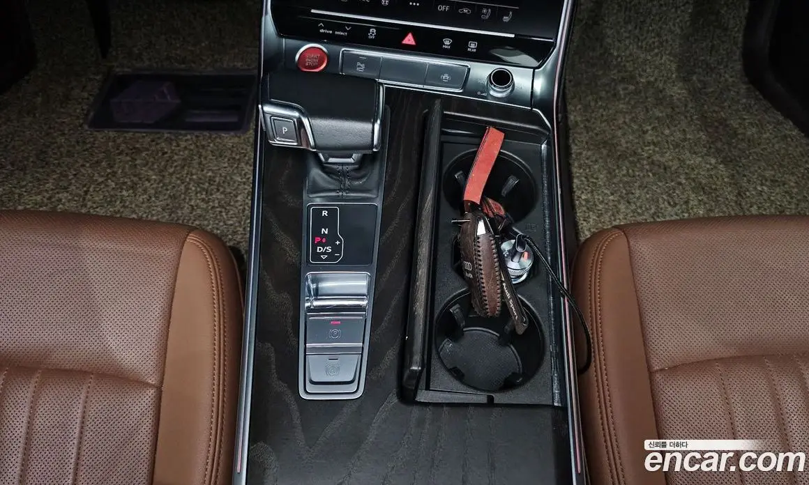 Audi A6 2020 2.0 автомат (гидро), фото 9