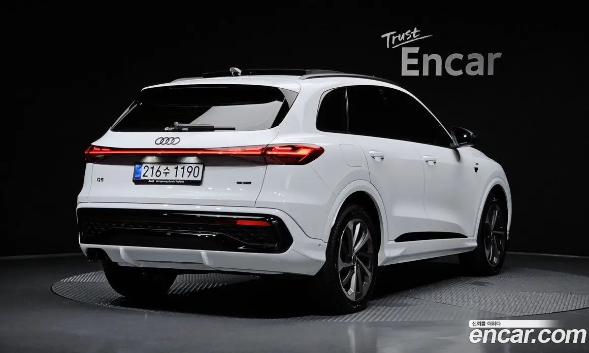 Audi Q5 2025 2.0 автомат (гидро), фото 2 Audi Q5 2025 2.0 автомат (гидро), фото 2
