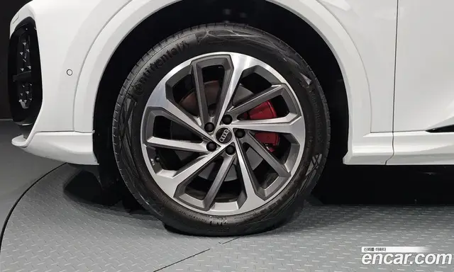 Audi Q5 2025 2.0 автомат (гидро), миниатюра 5 Audi Q5 2025 2.0 автомат (гидро), миниатюра 5