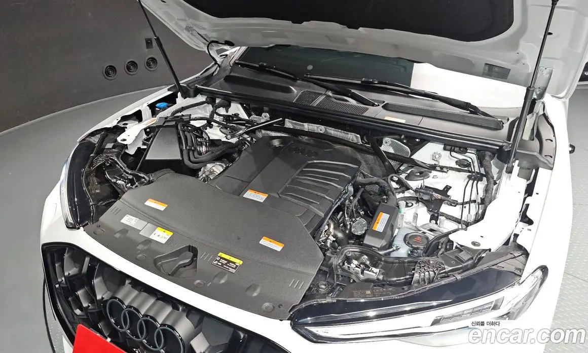 Audi Q5 2025 2.0 автомат (гидро), фото 6 Audi Q5 2025 2.0 автомат (гидро), фото 6