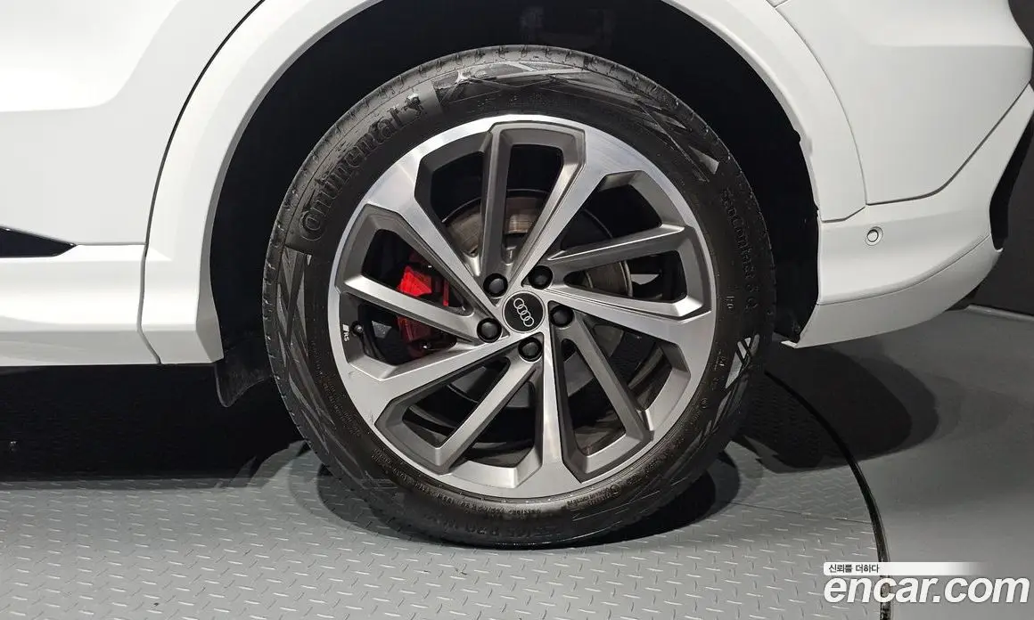 Audi Q5 2025 2.0 автомат (гидро), фото 7 Audi Q5 2025 2.0 автомат (гидро), фото 7