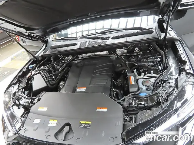 Audi Q5 2025 2.0 автомат (гидро), миниатюра 6 Audi Q5 2025 2.0 автомат (гидро), миниатюра 6