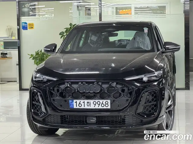 Audi Q5, 2025, 17 км