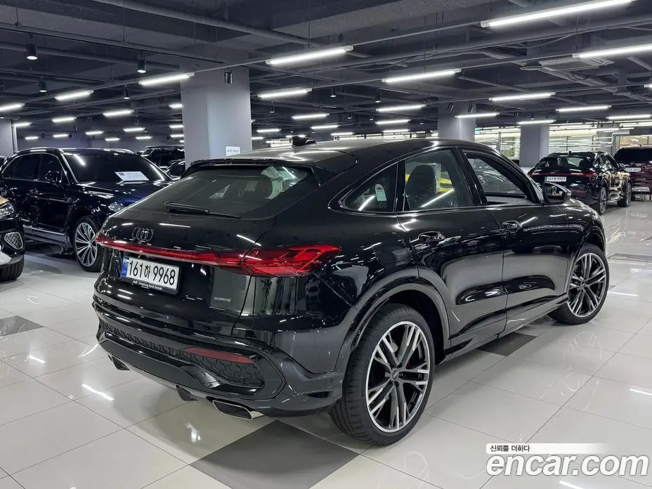 Audi Q5 2025 2.0 автомат (гидро), фото 3