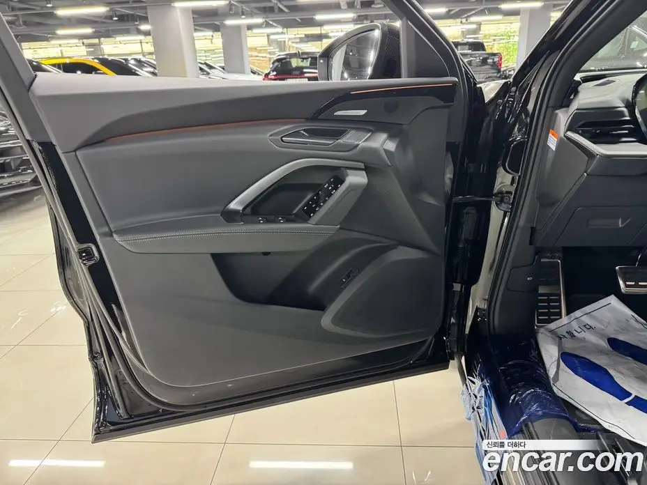 Audi Q5 2025 2.0 автомат (гидро), фото 10