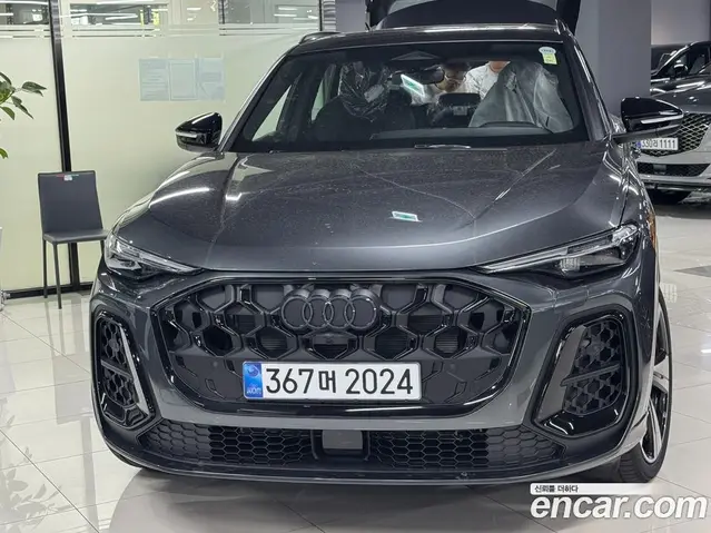 Audi Q5, 2025, 38 км