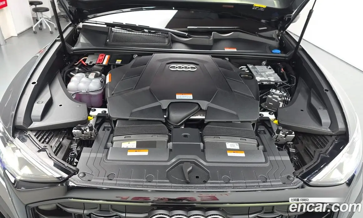 Audi Q8 2024 3.0 автомат (гидро), фото 6 Audi Q8 2024 3.0 автомат (гидро), фото 6