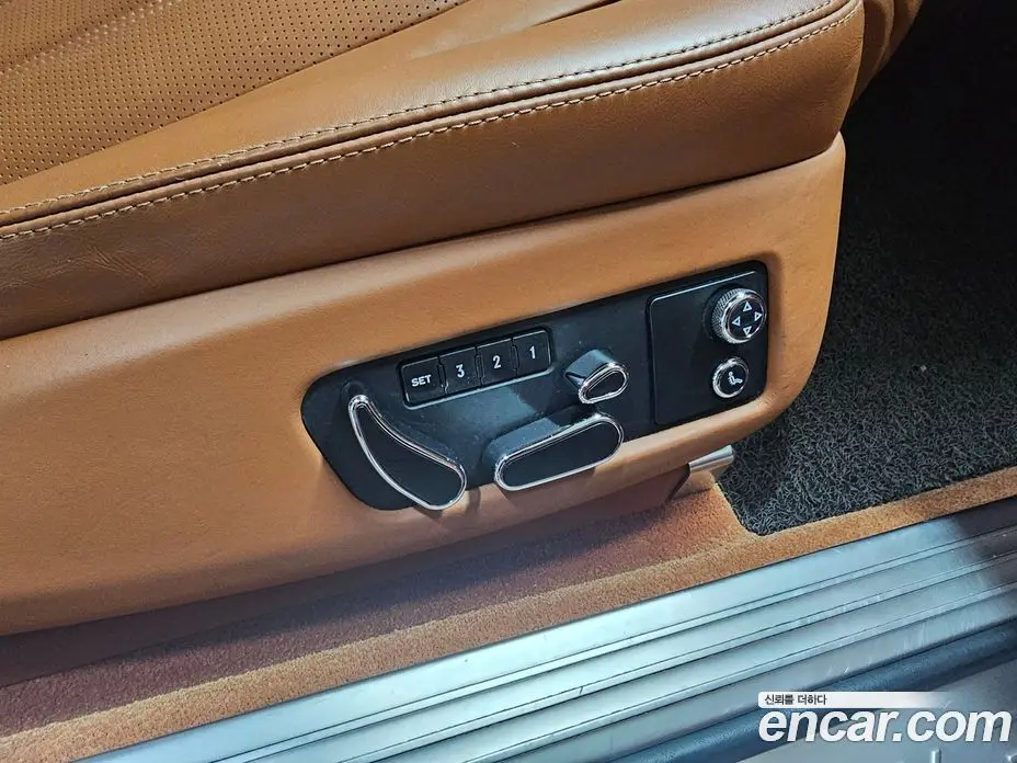 Bentley Continental 2014 4.0 автомат (гидро), фото 14 Bentley Continental 2014 4.0 автомат (гидро), фото 14