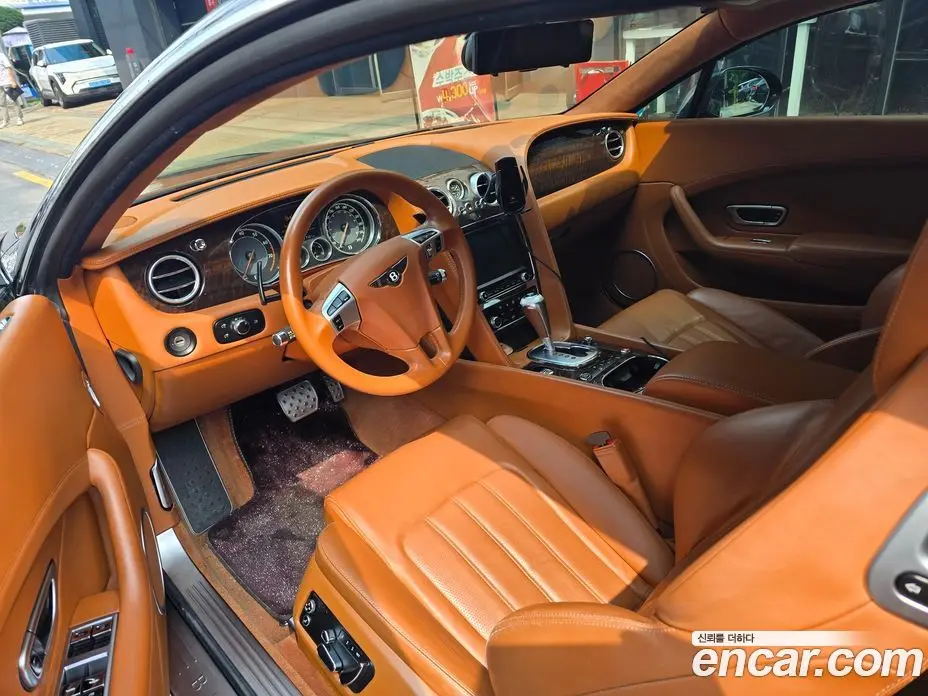 Bentley Continental 2014 4.0 автомат (гидро), фото 18 Bentley Continental 2014 4.0 автомат (гидро), фото 18