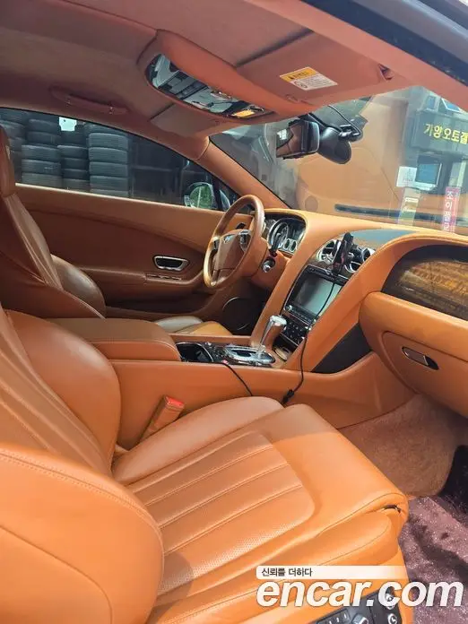 Bentley Continental 2014 4.0 автомат (гидро), фото 19 Bentley Continental 2014 4.0 автомат (гидро), фото 19
