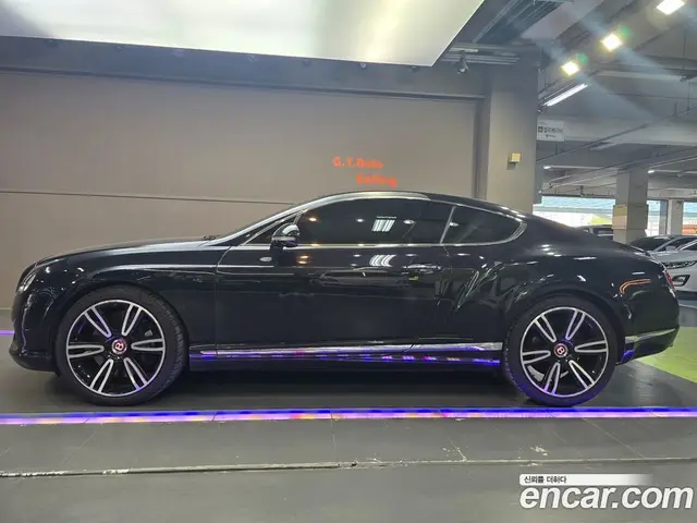 Bentley Continental 2014 4.0 автомат (гидро), миниатюра 3 Bentley Continental 2014 4.0 автомат (гидро), миниатюра 3