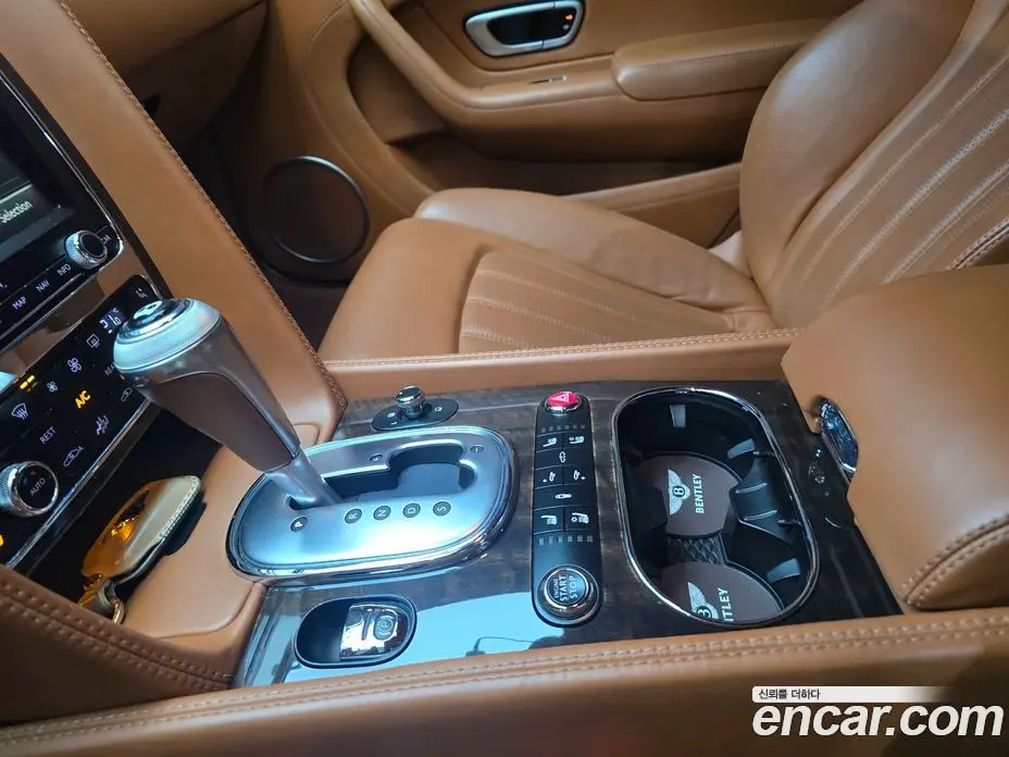 Bentley Continental 2014 4.0 автомат (гидро), фото 8 Bentley Continental 2014 4.0 автомат (гидро), фото 8