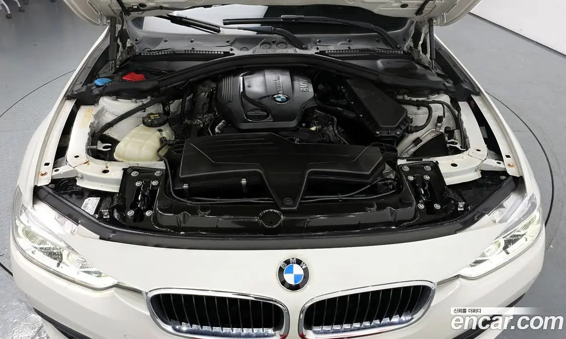 BMW 3 серия 2016 2.0 автомат (гидро), фото 6