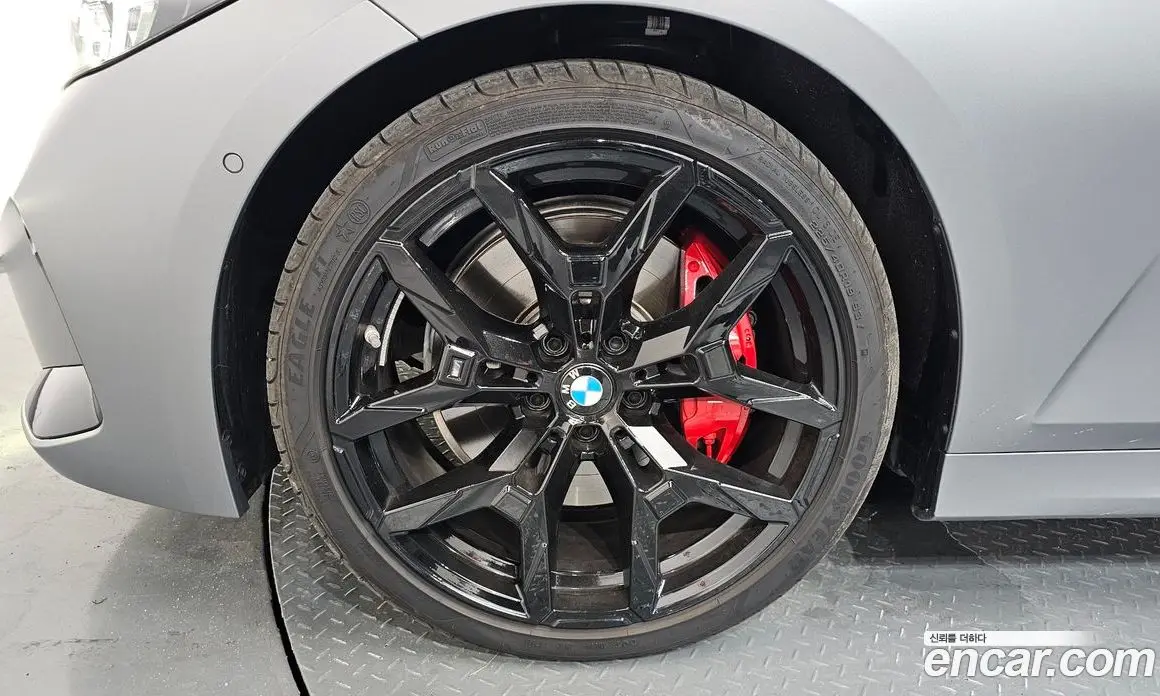 BMW 3 серия 2025 3.0 автомат (гидро), фото 5 BMW 3 серия 2025 3.0 автомат (гидро), фото 5
