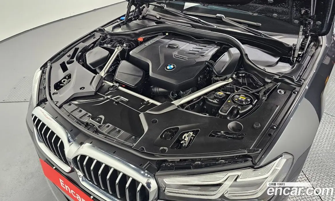 BMW 5 серия 2022 2.0 автомат (гидро), фото 6