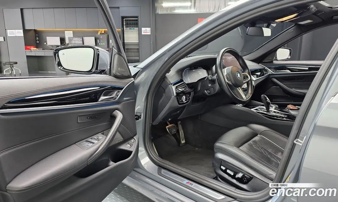 BMW 5 серия 2023 2.0 автомат (гидро), фото 12 BMW 5 серия 2023 2.0 автомат (гидро), фото 12