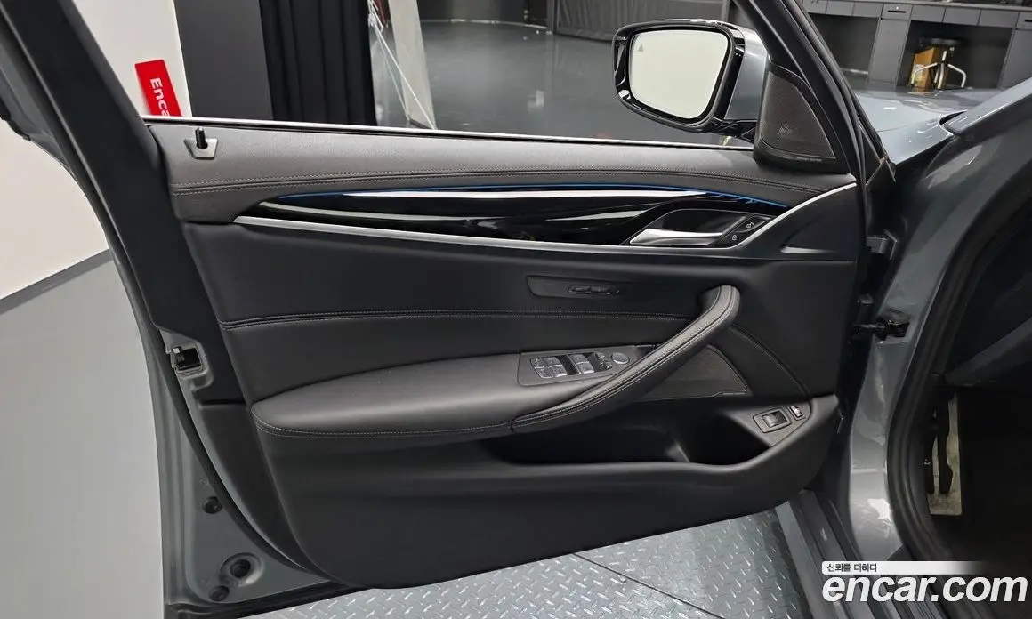 BMW 5 серия 2023 2.0 автомат (гидро), фото 13 BMW 5 серия 2023 2.0 автомат (гидро), фото 13
