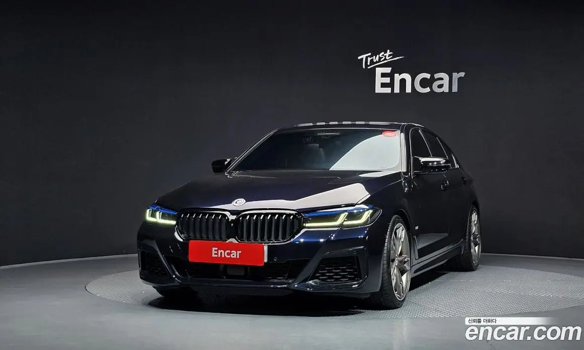BMW 5 серия 2023 4.4 автомат (гидро), фото 3