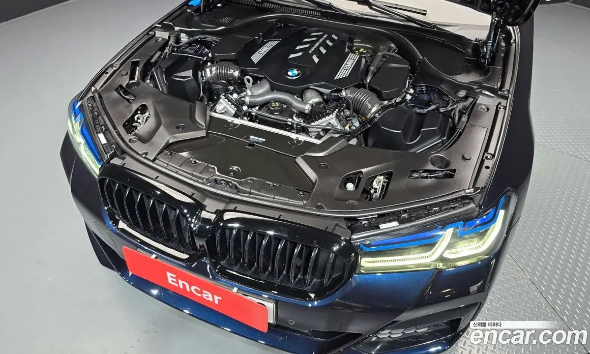BMW 5 серия 2023 4.4 автомат (гидро), фото 6