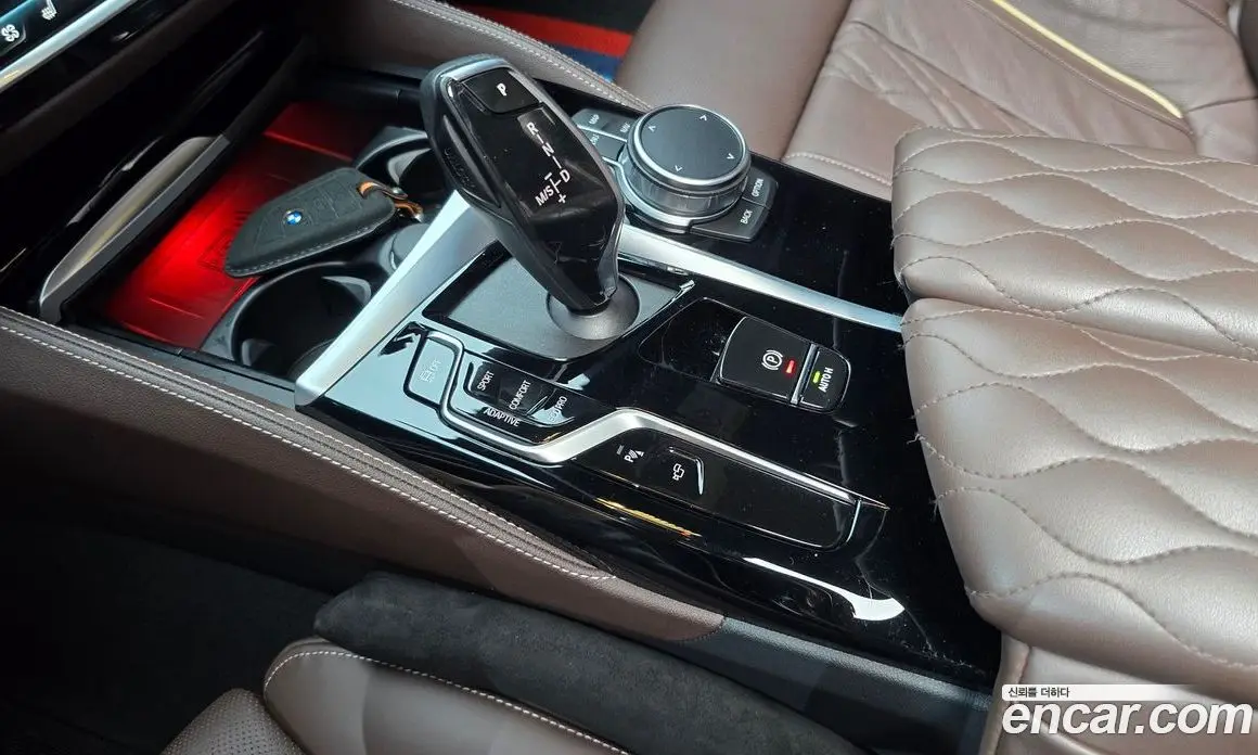 BMW 5 серия 2023 4.4 автомат (гидро), фото 9