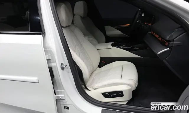 BMW 5 серия 2025 2.0 автомат (гидро), миниатюра 11