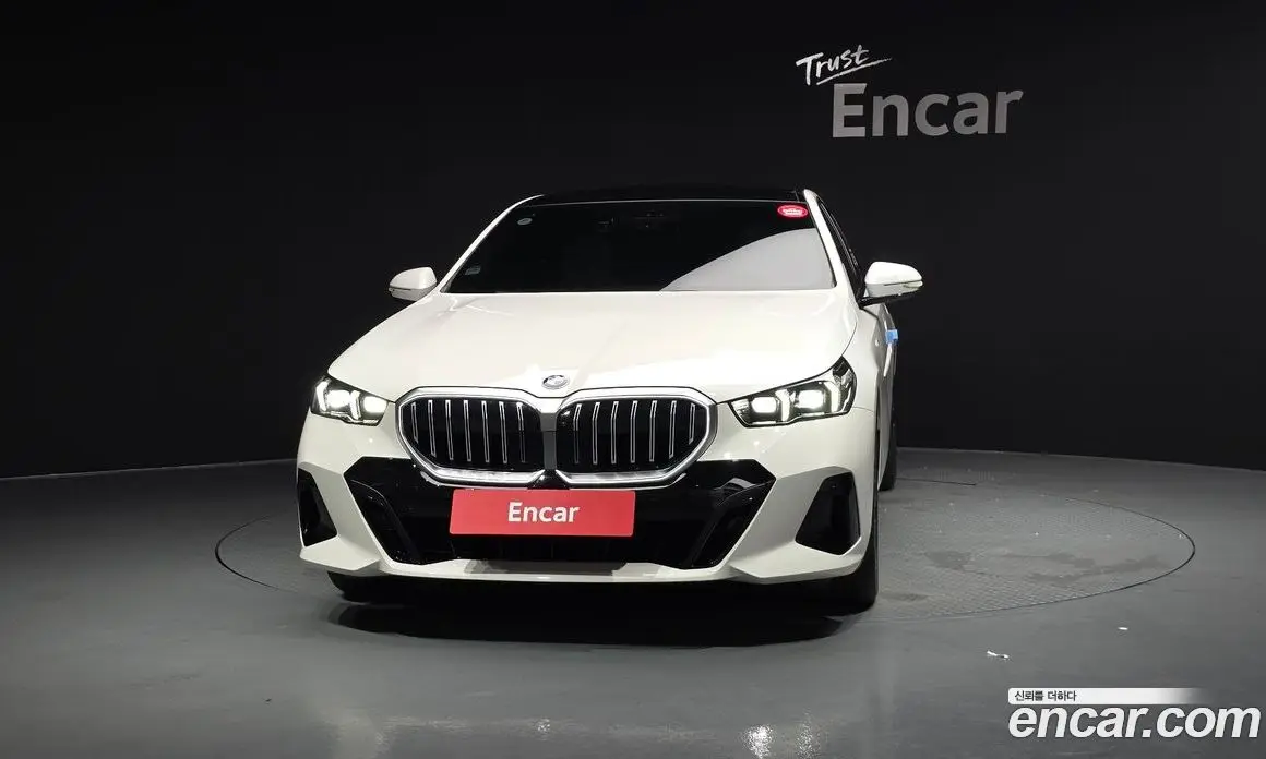 BMW 5 серия 2025 2.0 автомат (гидро), фото 3