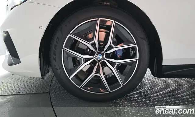 BMW 5 серия 2025 2.0 автомат (гидро), миниатюра 5