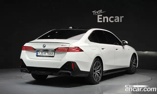BMW 5 серия 2025 2.0 автомат (гидро), миниатюра 2
