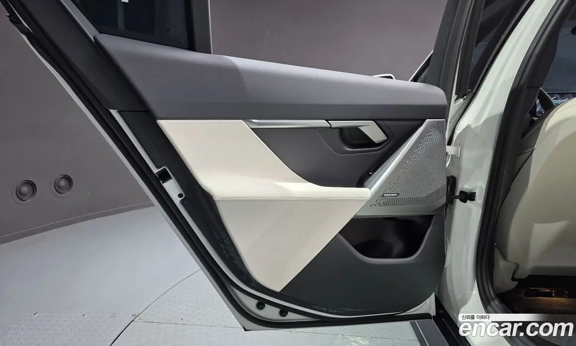BMW 5 серия 2025 2.0 автомат (гидро), фото 15