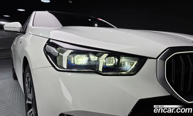 BMW 5 серия 2025 2.0 автомат (гидро), миниатюра 8