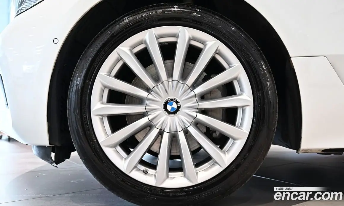BMW 6 серия 2023 3.0 автомат (гидро), фото 5 BMW 6 серия 2023 3.0 автомат (гидро), фото 5
