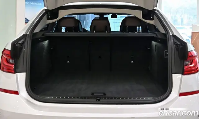 BMW 6 серия 2023 3.0 автомат (гидро), миниатюра 7 BMW 6 серия 2023 3.0 автомат (гидро), миниатюра 7