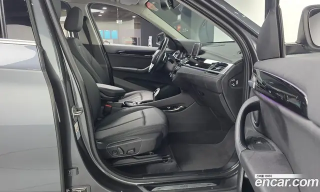 BMW X1 2022 2.0 автомат (гидро), миниатюра 11 BMW X1 2022 2.0 автомат (гидро), миниатюра 11