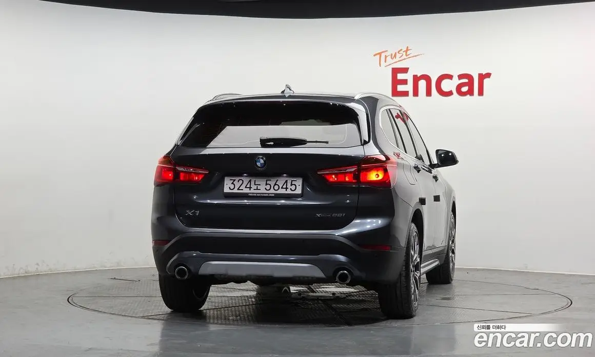 BMW X1 2022 2.0 автомат (гидро), фото 4 BMW X1 2022 2.0 автомат (гидро), фото 4