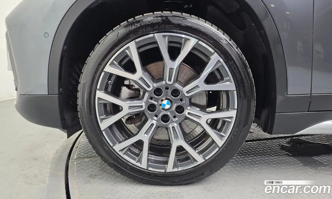 BMW X1 2022 2.0 автомат (гидро), фото 5 BMW X1 2022 2.0 автомат (гидро), фото 5